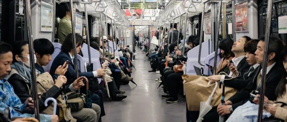 The Passengers on the Hankyu Line by Hiro Arikawa Book Review