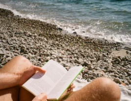 The Surf House by Lucy Clarke Book Review