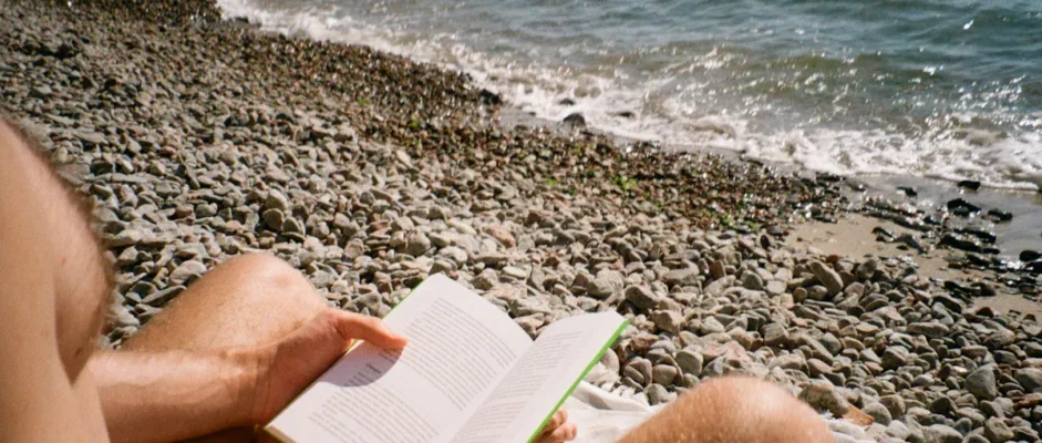 The Surf House by Lucy Clarke Book Review