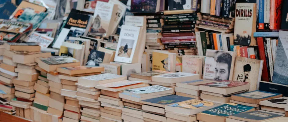 Psycho Shifters by Jasmine Mas Book Review by Som Dutt from https://dionysusreviews.com