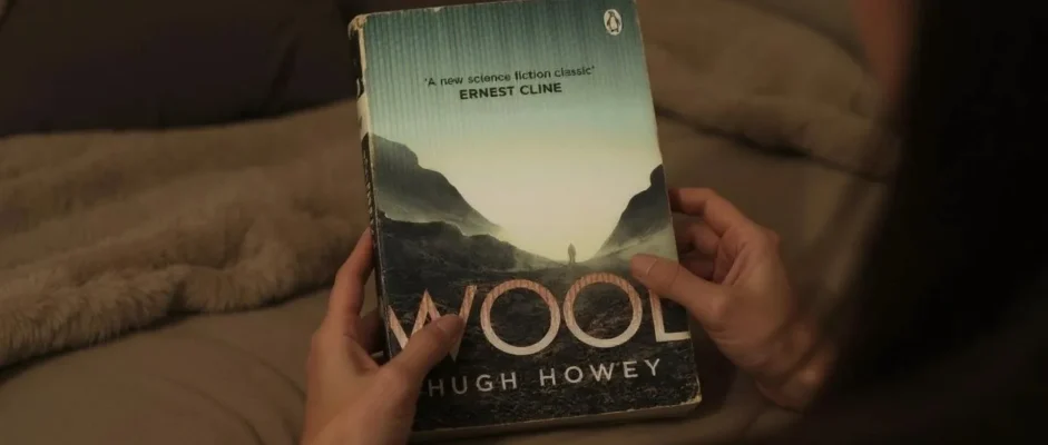 Wool By Hugh Howey Book Review by Som Dutt from https://dionysusreviews.com AI Image