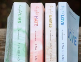 Everything’s Coming Up Rosie by Courtney Walsh Book Review