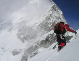 The Climb: Creating an Everest Mindset by Rachel Davis Book Review