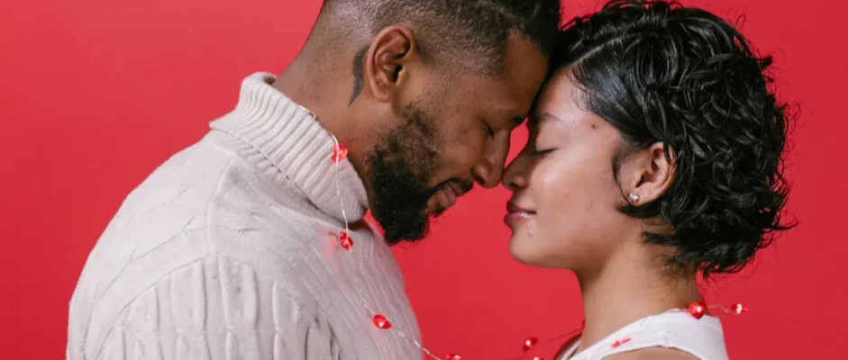 You’re Pucking Kidding: A Fake Fiancé Best Friend'
                style=